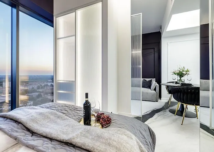 Ms Hanza Tower 20 Floor *